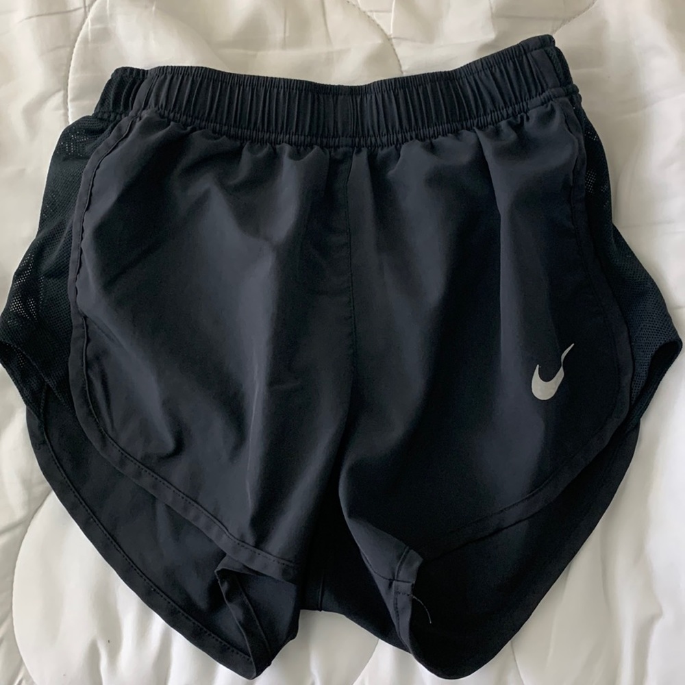 black nike running shorts